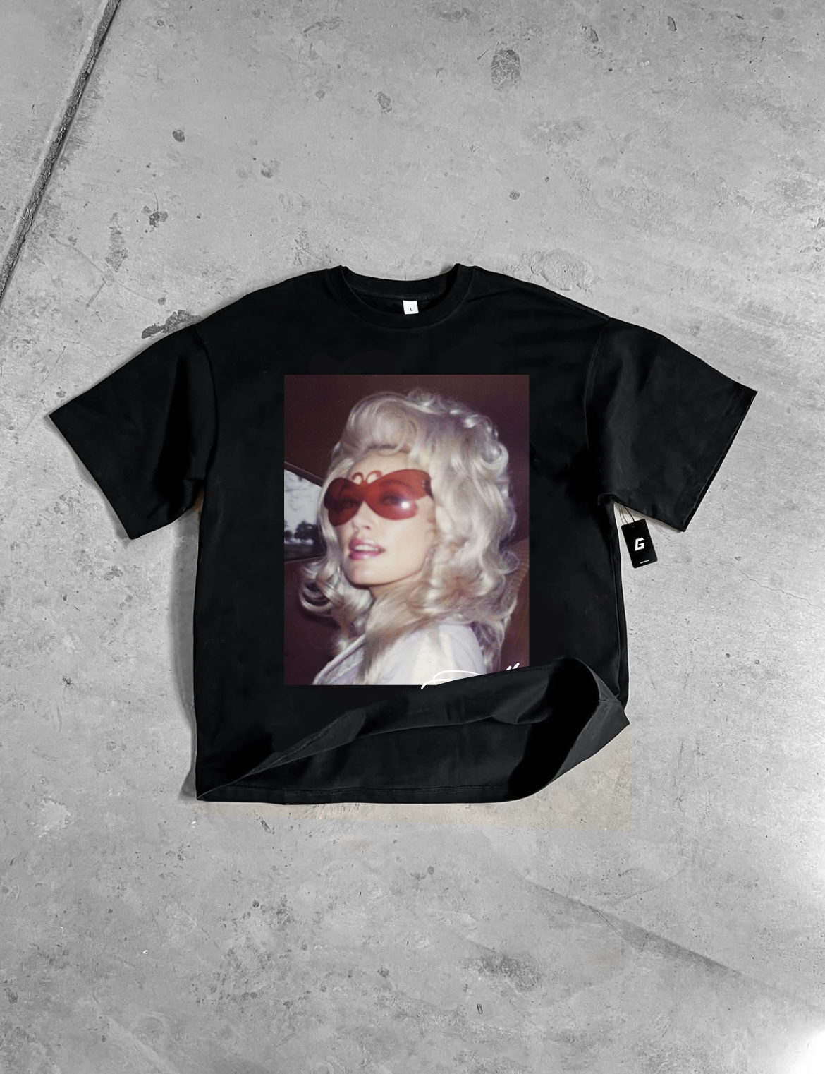 DOLLY ICON TEE