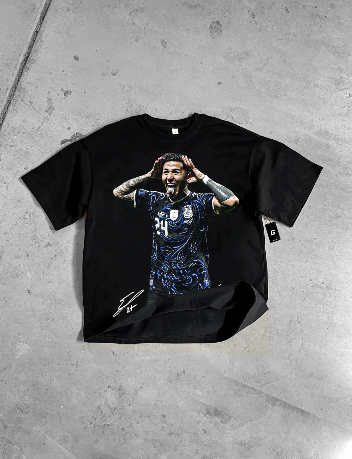 ENZO "NO LOS ESCUCHO" REMERA